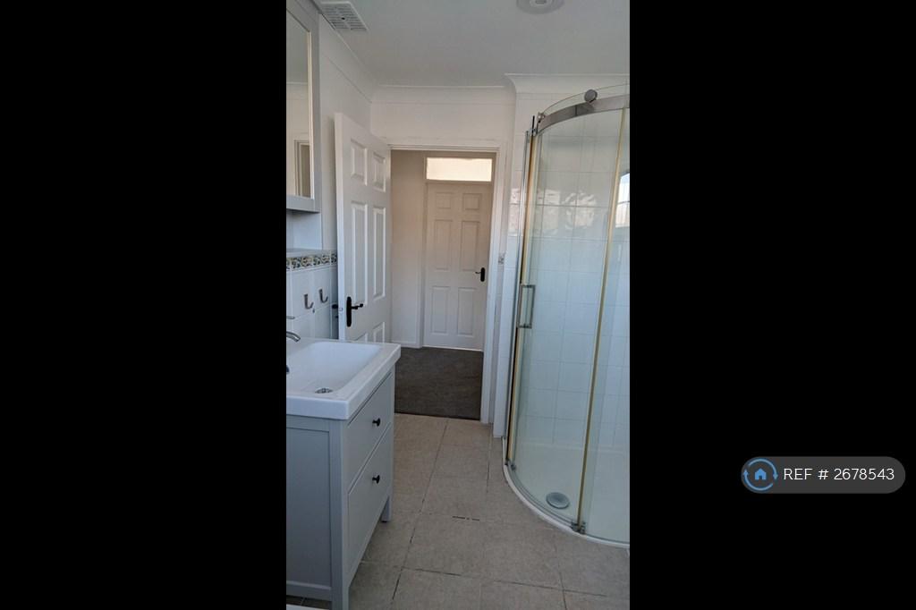 Upstairs Bathroom
