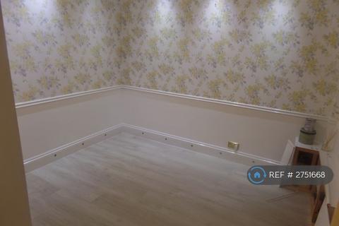 4 bedroom terraced house to rent, Ambush Street, Northampton, NN5