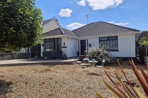 3 bedroom detached bungalow for sale, Danygraig Avenue, Porthcawl CF36