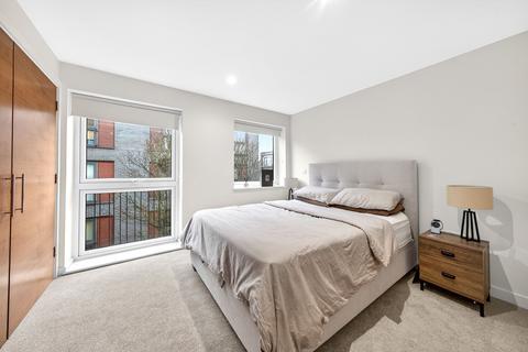 2 bedroom flat for sale, Howard Road, Stanmore HA7