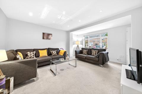 3 bedroom terraced house for sale, Barton Way, Borehamwood WD6
