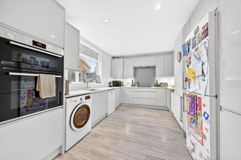 3 bedroom terraced house for sale, Barton Way, Borehamwood WD6