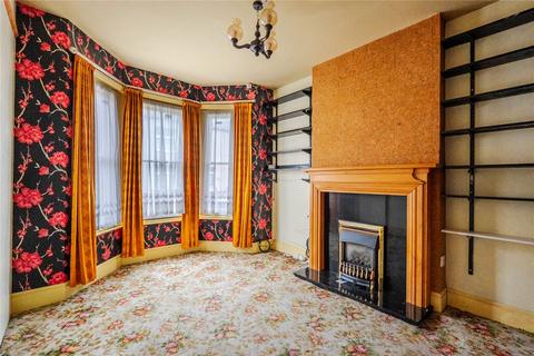 2 bedroom terraced house for sale, Oxford Street, Milton Keynes MK2