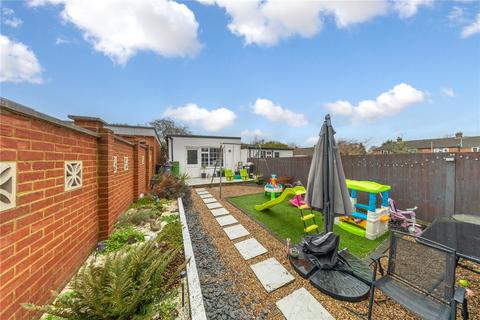 undefined, Hazelwood Close, Luton LU2
