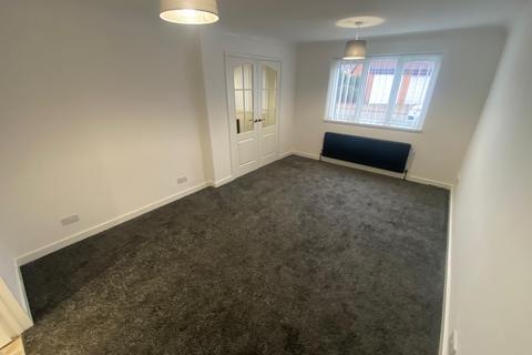 3 bedroom semi-detached house to rent, The Mews, Gateshead