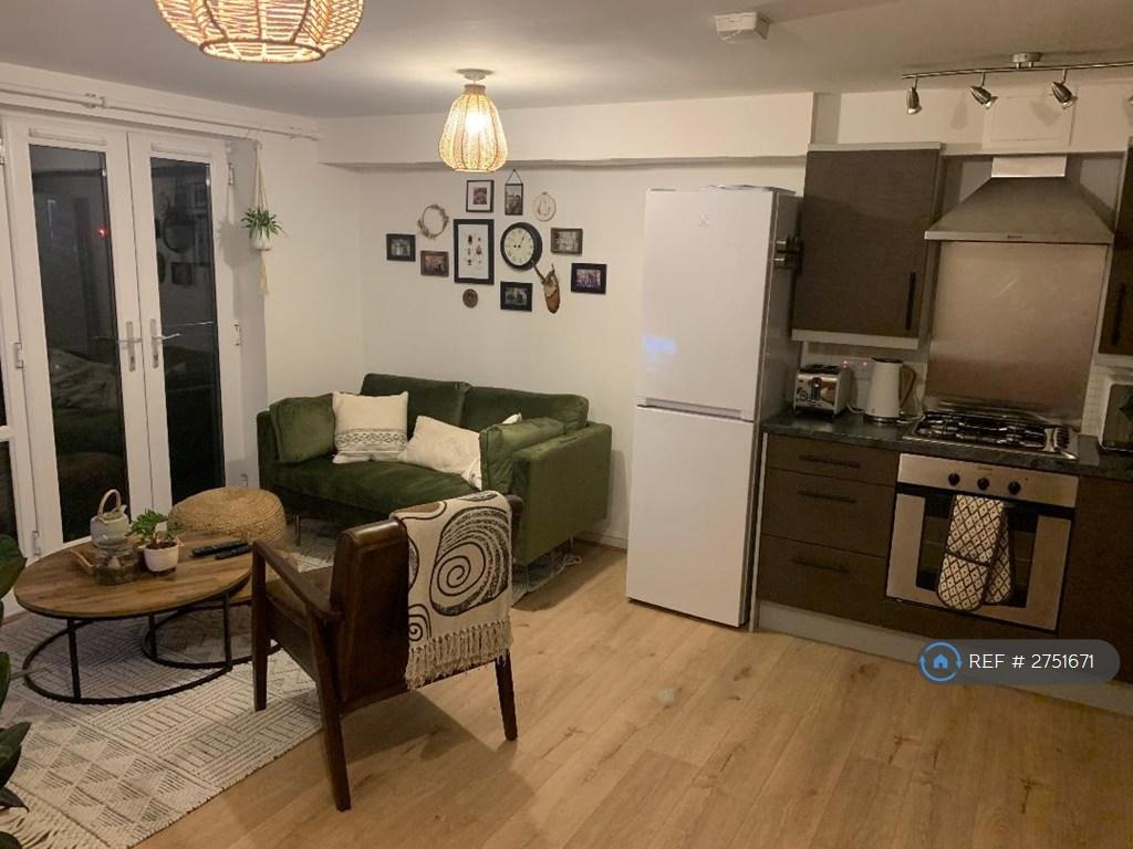 Living/Kitchen