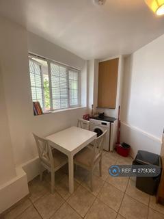 2 bedroom flat to rent, Himalaya Building, London, E16