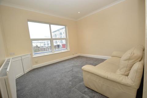 1 bedroom maisonette to rent, ADDLESTONE
