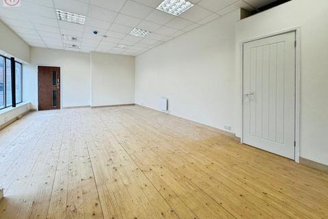 Retail property (high street) to rent, 98 Church St Highbridge TA9 3HR
