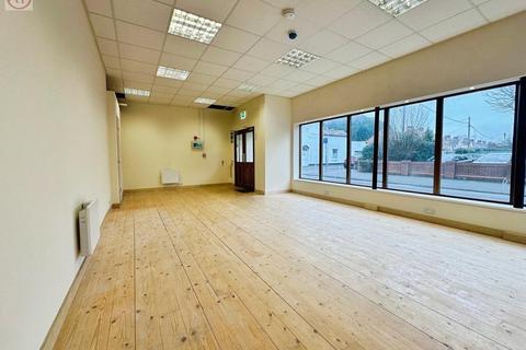Retail property (high street) to rent, 98 Church St Highbridge TA9 3HR