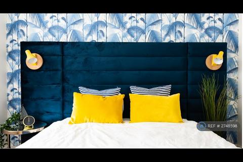 undefined, Wood Crescent, White City, W12