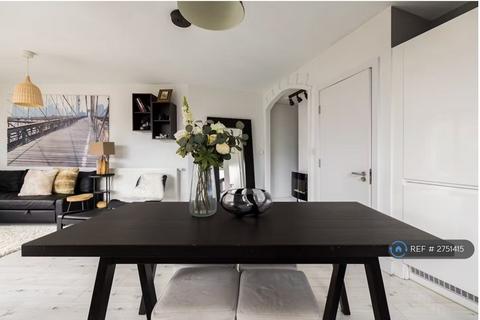 2 bedroom flat to rent, Locton Street, London, W10