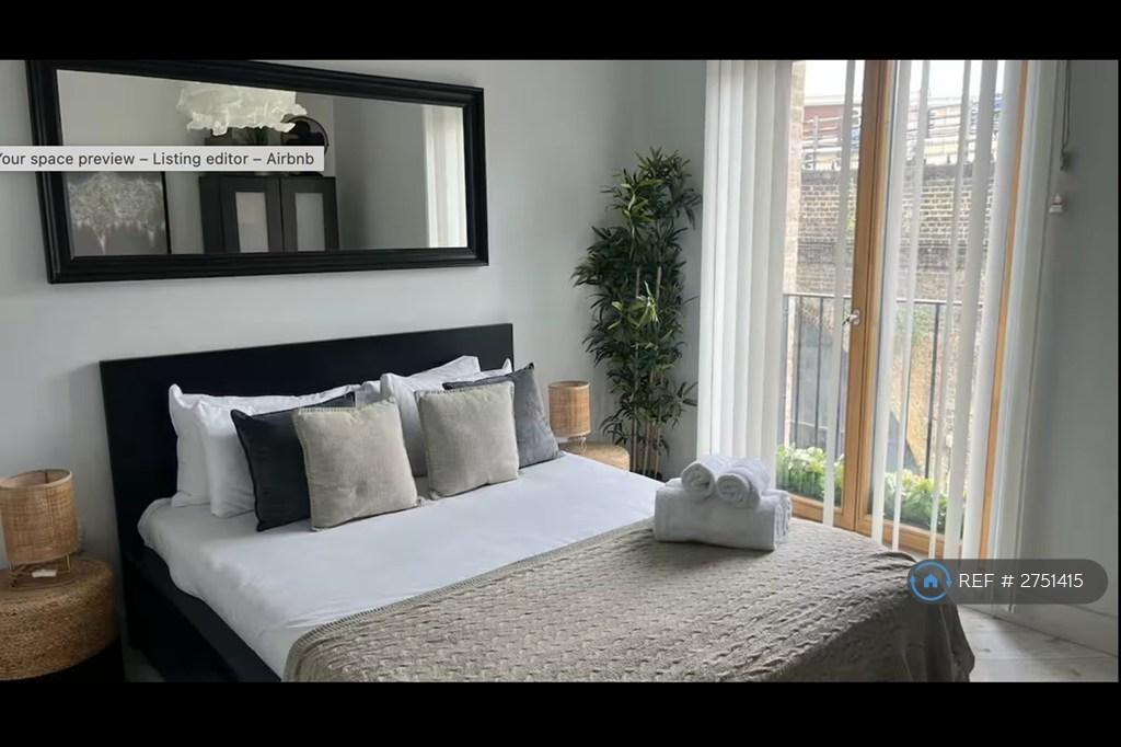 Second Bedroom Equal Size With Desk