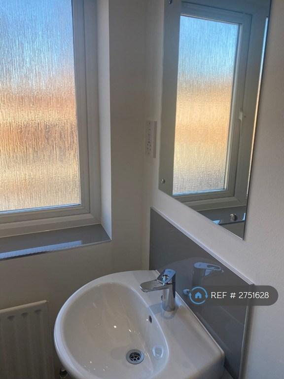 Master's Bathroom