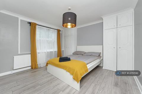 undefined, Fielding Street, London, SE17