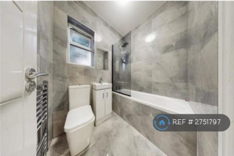 1 bedroom in a house share to rent, Twickenham Gardens, Greenford, UB6