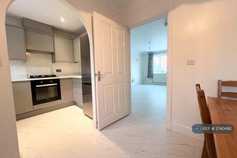 3 bedroom semi-detached house to rent, Woodman Grove, Sutton Coldfield, B75