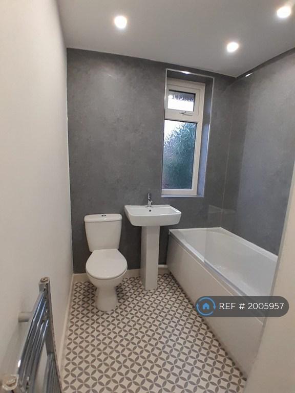 Bathroom Upstairs