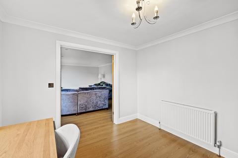 undefined, Napier Close, Redhill RH1