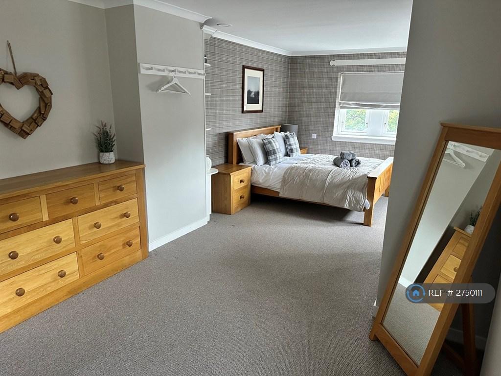 Master King Bedroom