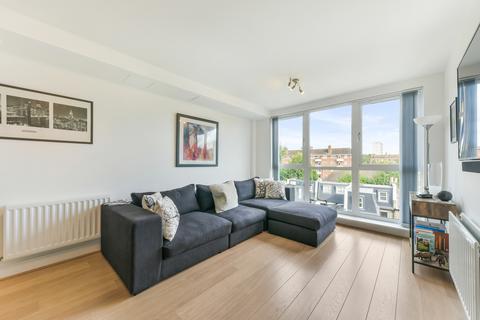 2 bedroom flat to rent, Charterhouse Apartments, SW18
