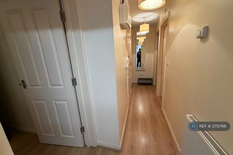 3 bedroom flat to rent, Dartmouth Road, London, NW4