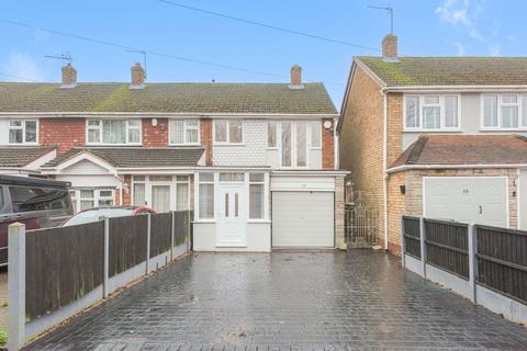 3 bedroom semi-detached house for sale - Poole Crescent, Walsall WS8