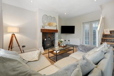 2 bedroom end of terrace house for sale, Farsley, Pudsey LS28