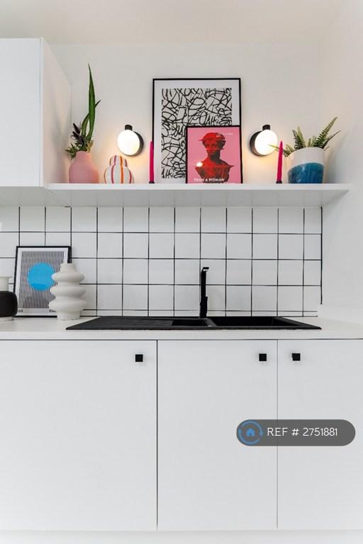 Kitchen/Living/Dining