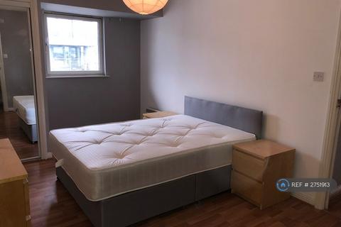 2 bedroom flat to rent, Wallace Street, Glasgow, G5