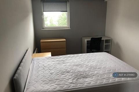 2 bedroom flat to rent, Wallace Street, Glasgow, G5