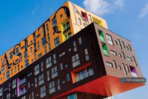 2 bedroom flat to rent, Lampwick Lane, Manchester, M4