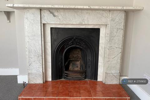 2 bedroom flat to rent, Buckingham Place, Brighton, BN1