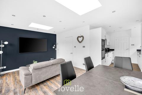 undefined, Danesfield Avenue, Waltham DN37