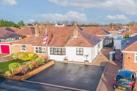 2 bedroom semi-detached bungalow for sale - Eastdale Road, Paddington, WA1