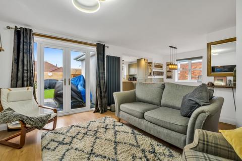 2 bedroom semi-detached bungalow for sale, Eastdale Road, Paddington, WA1