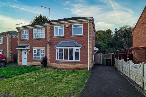 3 bedroom semi-detached house to rent, Bendigo Lane, Nottingham NG2