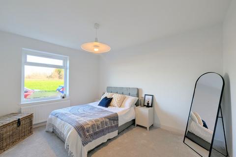 3 bedroom semi-detached bungalow for sale, Hedworth Lane, Jarrow, NE32