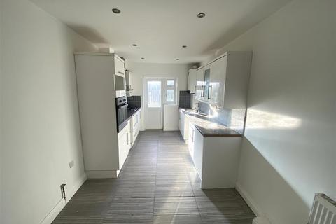 4 bedroom semi-detached house for sale, Uxendon Hill, Wembley