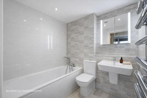 undefined, Gloucester Court, Hatfield AL10