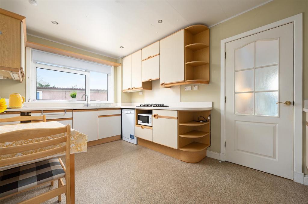 16 Bogwood Drive018.JPG