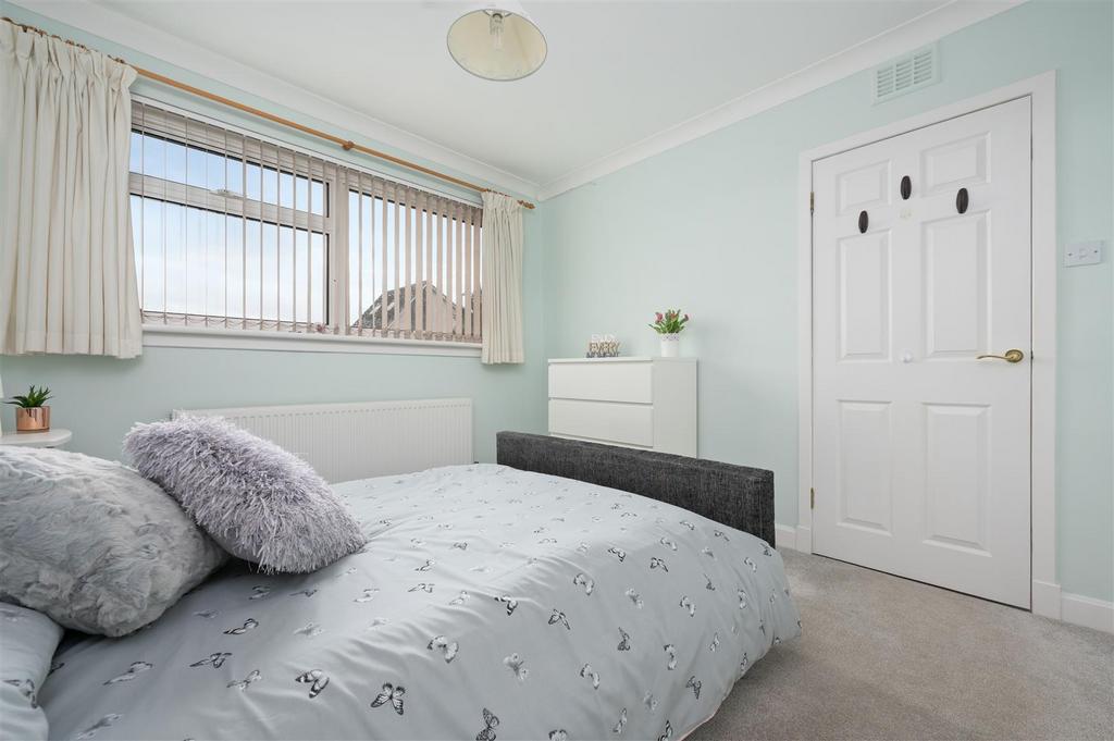 16 Bogwood Drive007.JPG
