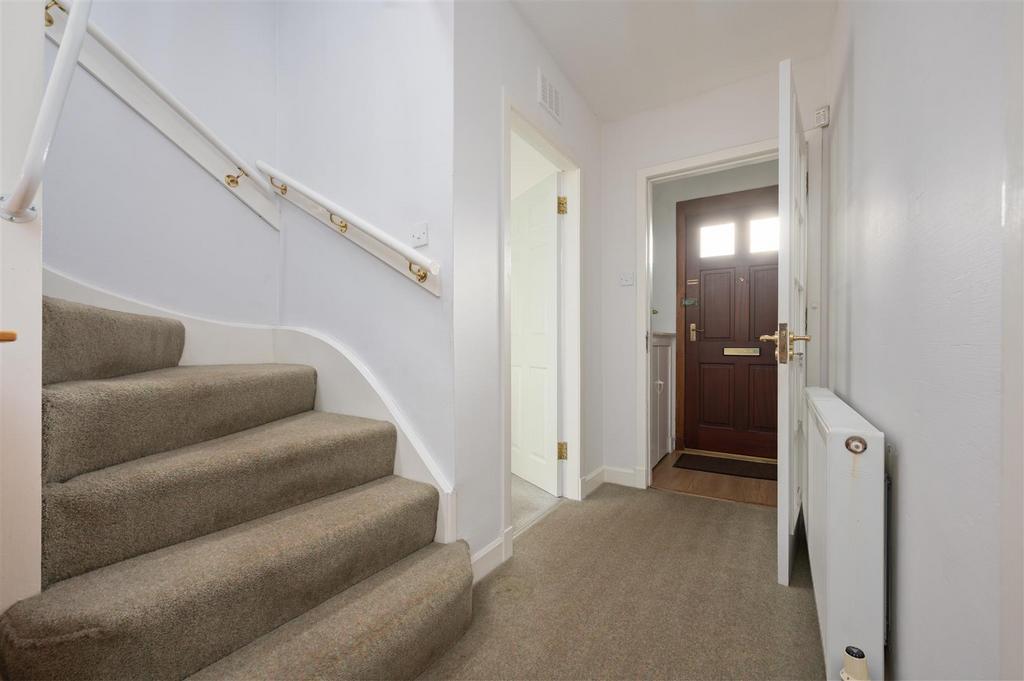 16 Bogwood Drive005.JPG