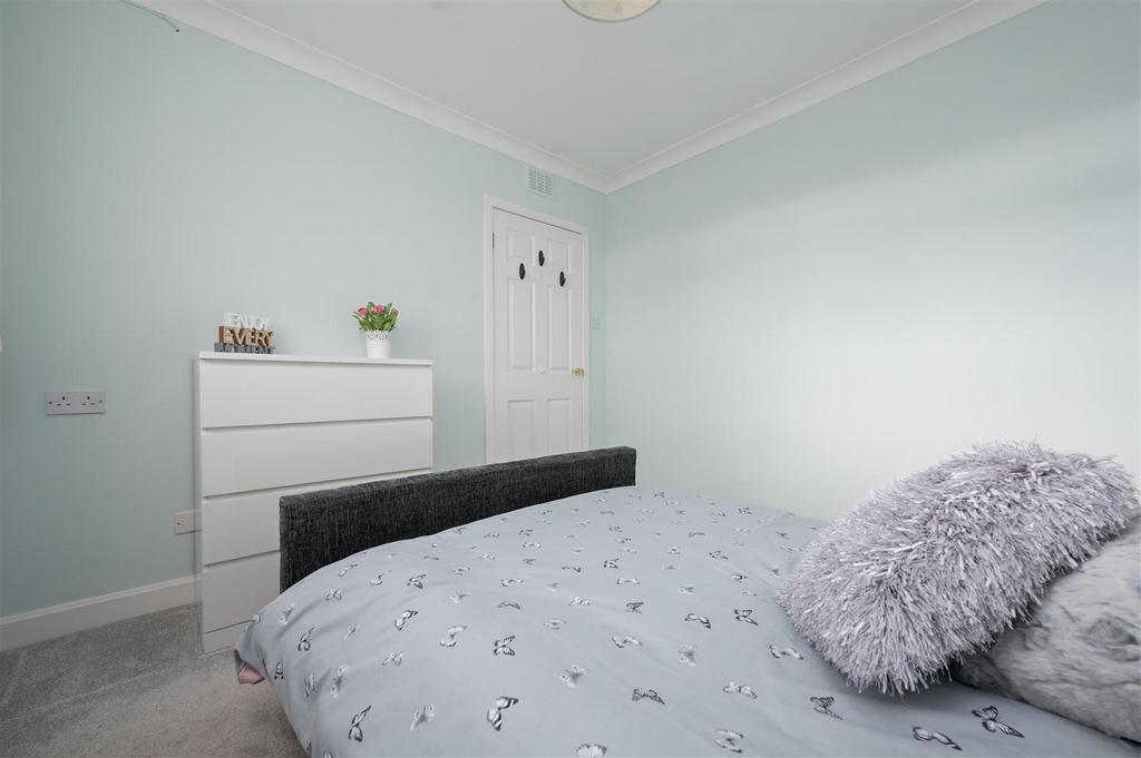 16 Bogwood Drive008.JPG
