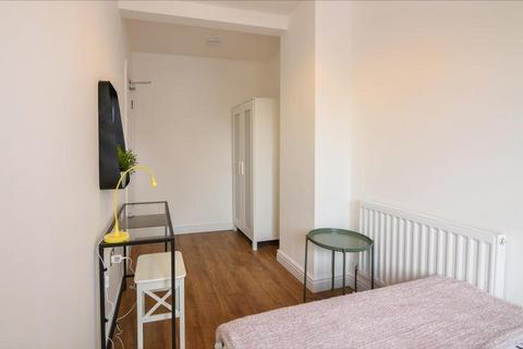 1 bedroom house to rent, Lilac Grove, Beeston NG9