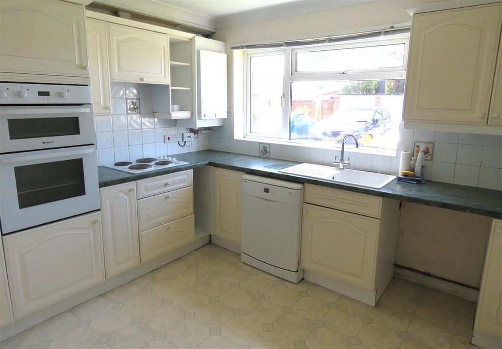 Kitchen breakfast room
