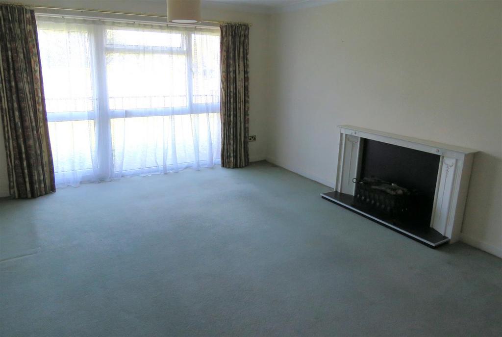Lounge dining room