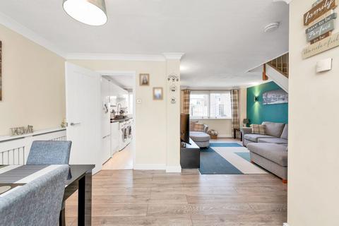 3 bedroom end of terrace house for sale, Milton Close, Royston SG8