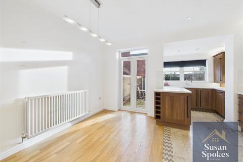 3 bedroom townhouse for sale, Hepscott Terrace, South Shields