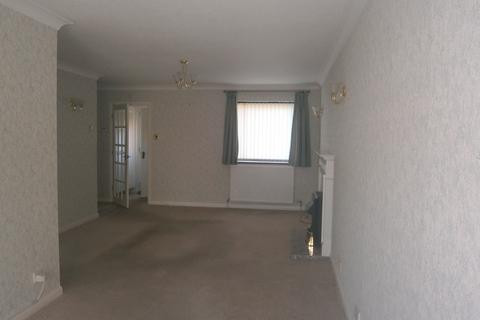 3 bedroom terraced house to rent, Russell Drive, Stanpit, BH23